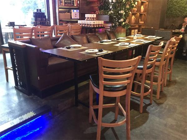 深圳梨渦淺笑Live音樂(lè)現(xiàn)場(chǎng)餐廳家具